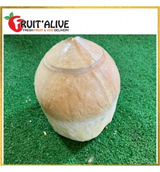 PRE-CUT COCONUT  开盖香椰 FROM MALAYSIA (FRUIT)